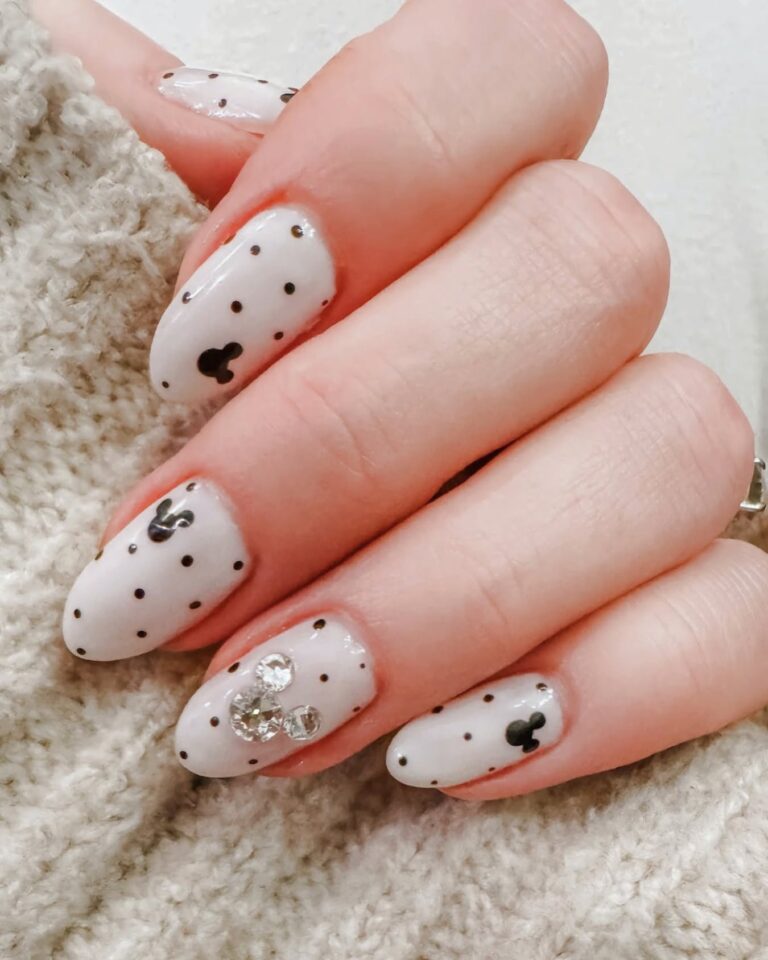 Nail art design at Unique Nails, London ON
